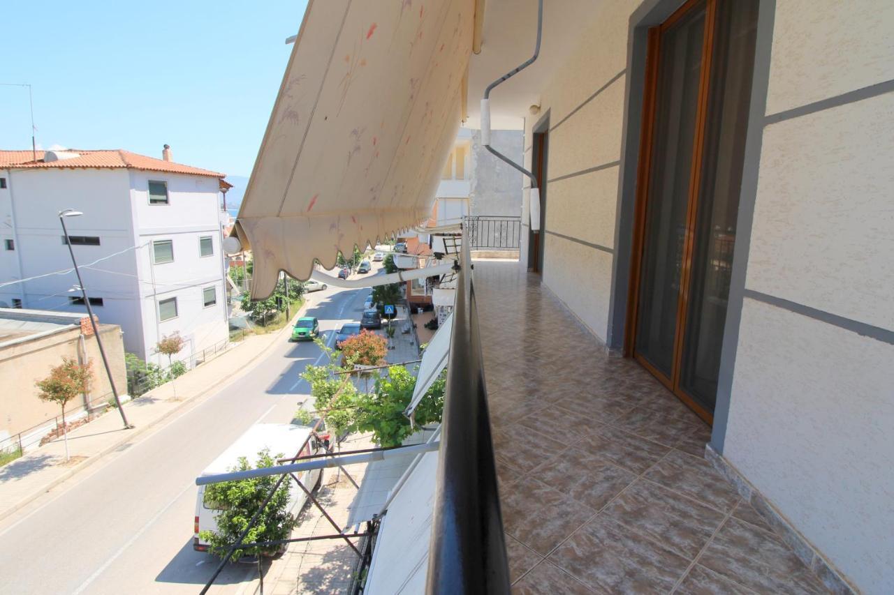 Alex Apartments Sarandë Exteriör bild