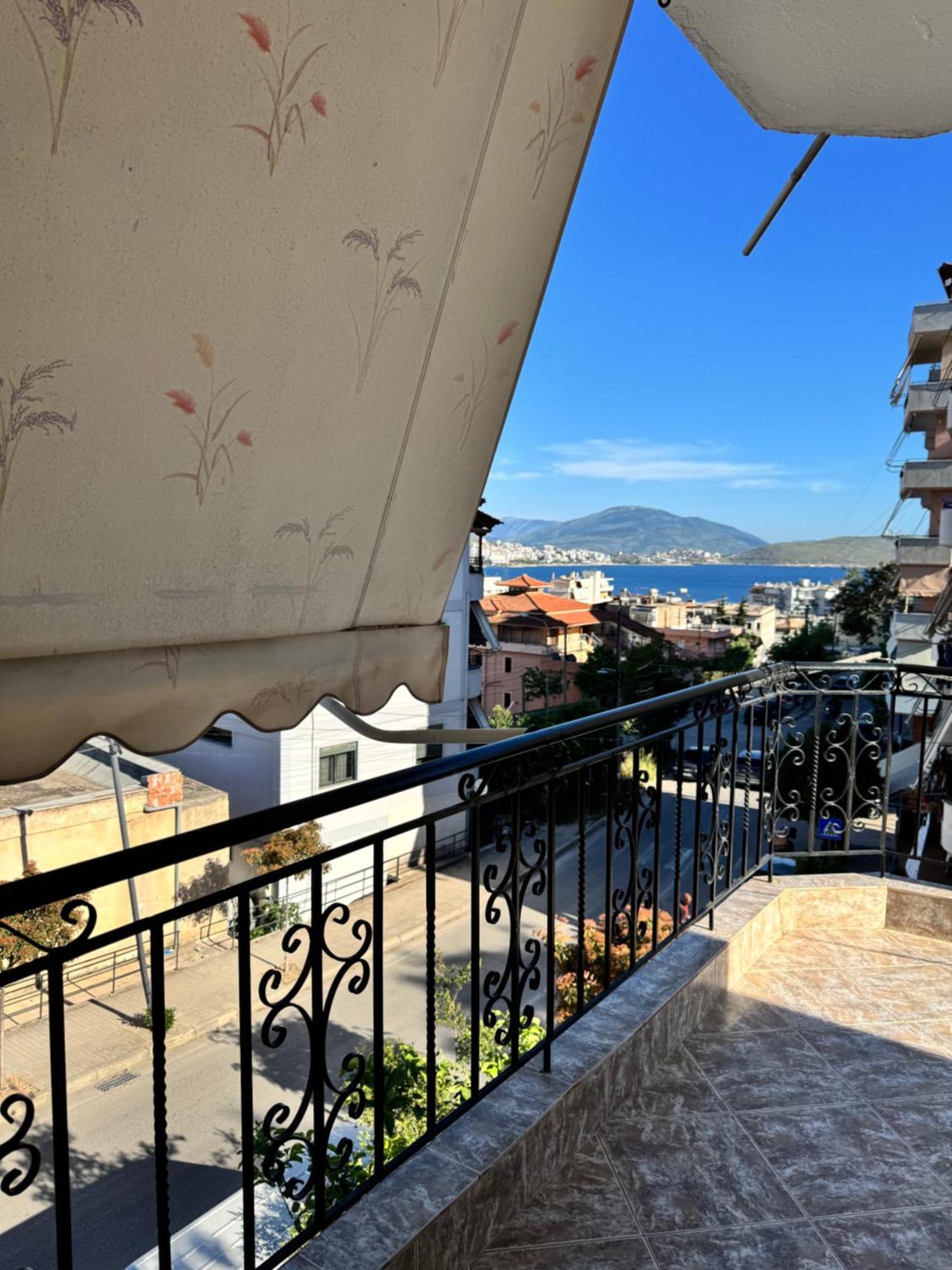 Alex Apartments Sarandë Exteriör bild